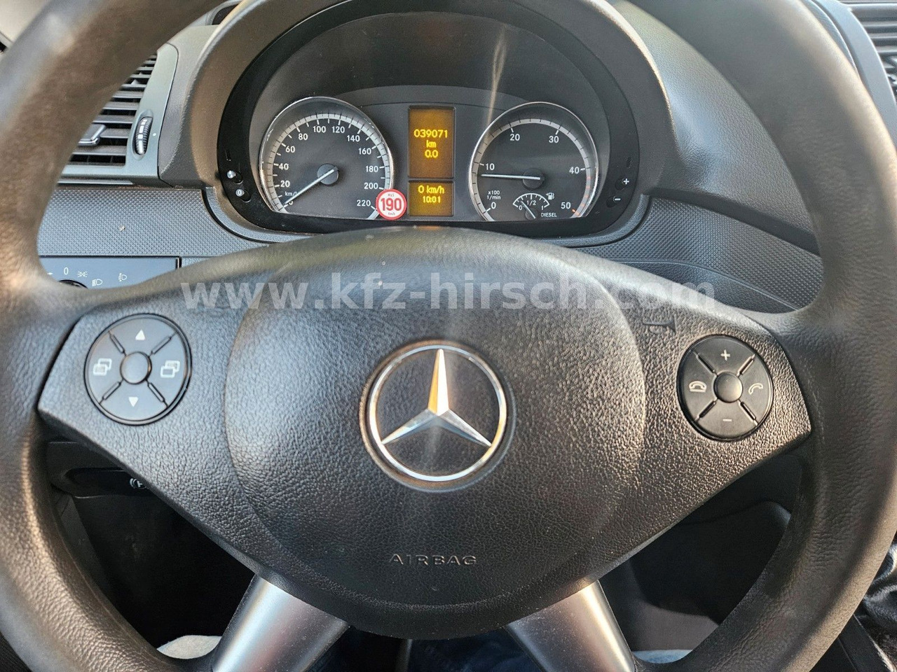 Пассажирский фургон Mercedes-Benz Vito Kasten 110 CDI lang*Maxi*1.Hd*2xSchiebetüre: фото 11 Пассажирский фургон Mercedes-Benz Vito Kasten 110 CDI lang*Maxi*1.Hd*2xSchiebetüre: фото 11