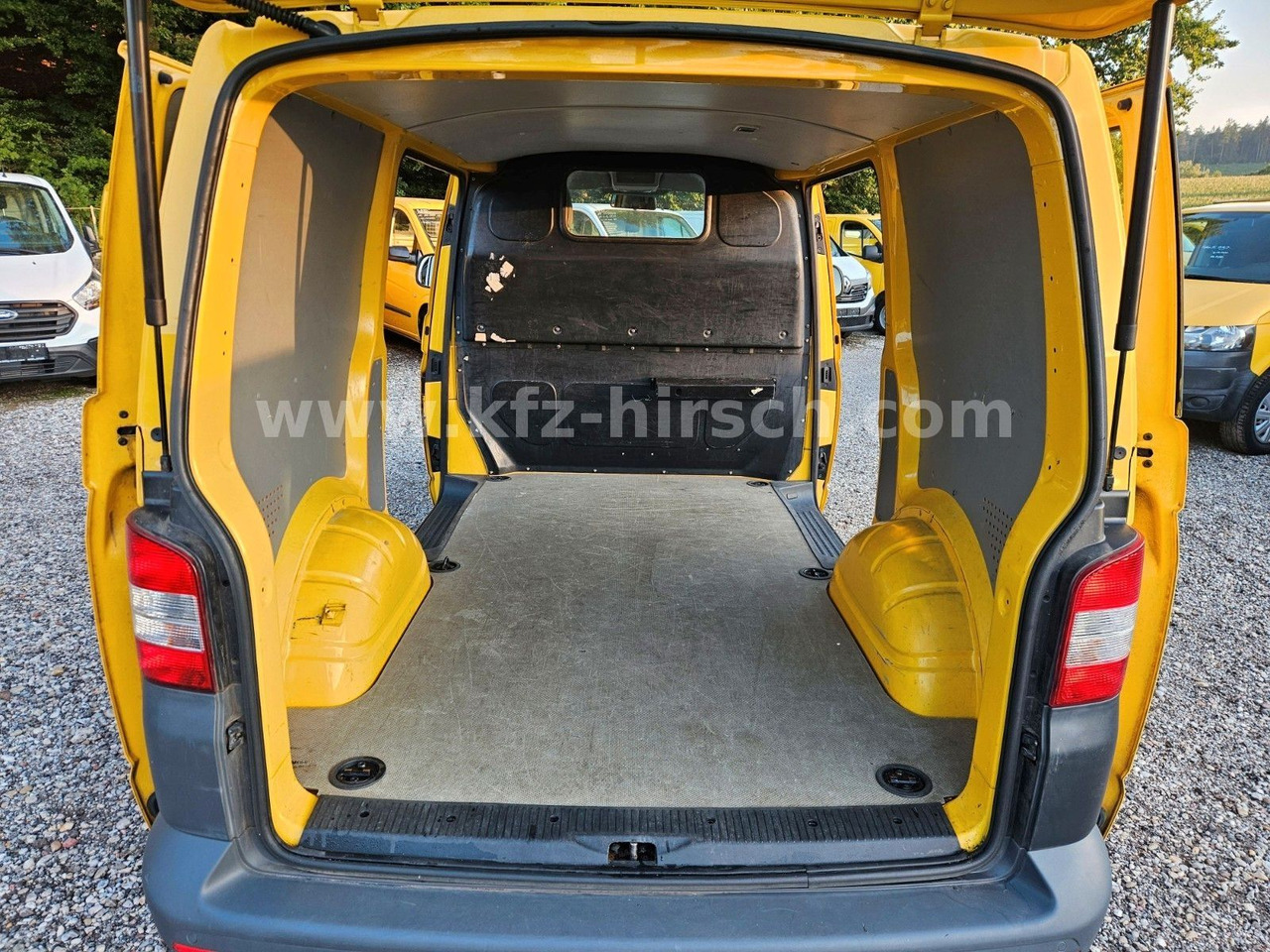 Volkswagen T5 2.0TDI Schiebetüre links+rechts 1.Hand S-heft - Пассажирский фургон: фото 4 Volkswagen T5 2.0TDI Schiebetüre links+rechts 1.Hand S-heft - Пассажирский фургон: фото 4