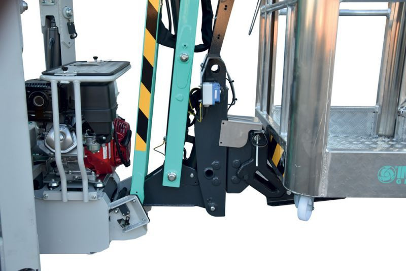 IMER GROUP Seria IM R 13 nowy podnośnik na gąsienicach 13 m - Спайдер-вышка: фото 4 IMER GROUP Seria IM R 13 nowy podnośnik na gąsienicach 13 m - Спайдер-вышка: фото 4