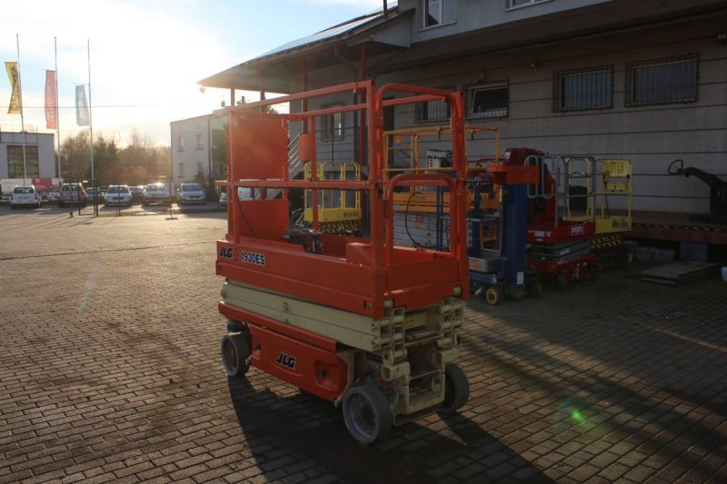 Podnośnik nożycowy elektryczny 8 m JLG 1930 ES - Ножничный подъемник: фото 4 Podnośnik nożycowy elektryczny 8 m JLG 1930 ES - Ножничный подъемник: фото 4
