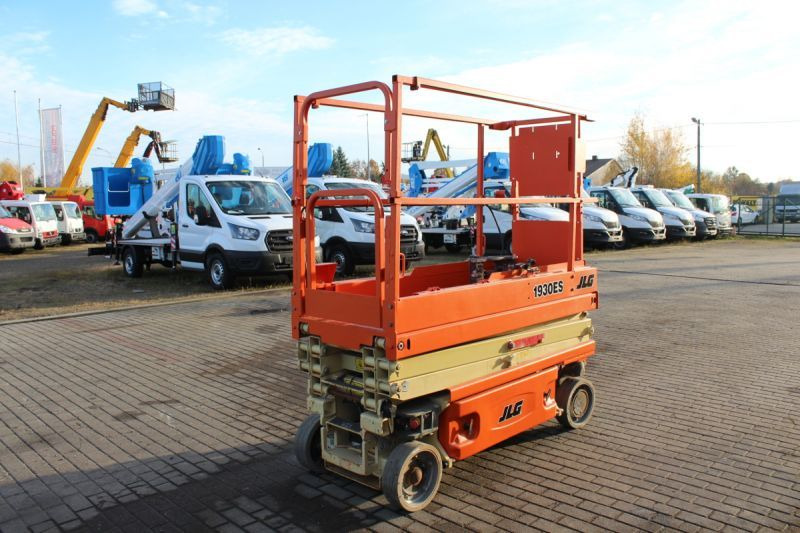 Podnośnik nożycowy elektryczny 8 m JLG 1930 ES - Ножничный подъемник: фото 3 Podnośnik nożycowy elektryczny 8 m JLG 1930 ES - Ножничный подъемник: фото 3