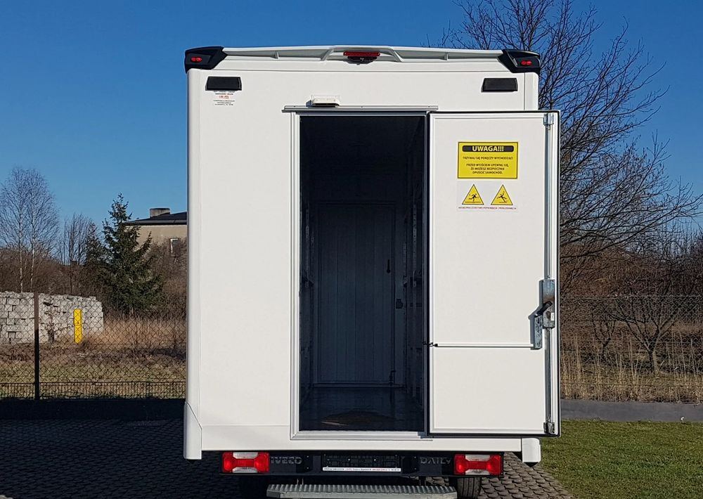 Iveco DAILY KONTENER NISKOPODŁOGOWY 4,43x2,23x2,42 SKLEP FOODTRUCK BAR KLIMA KONIOWÓZ KAMPER - Торговый грузовик: фото 5 Iveco DAILY KONTENER NISKOPODŁOGOWY 4,43x2,23x2,42 SKLEP FOODTRUCK BAR KLIMA KONIOWÓZ KAMPER - Торговый грузовик: фото 5