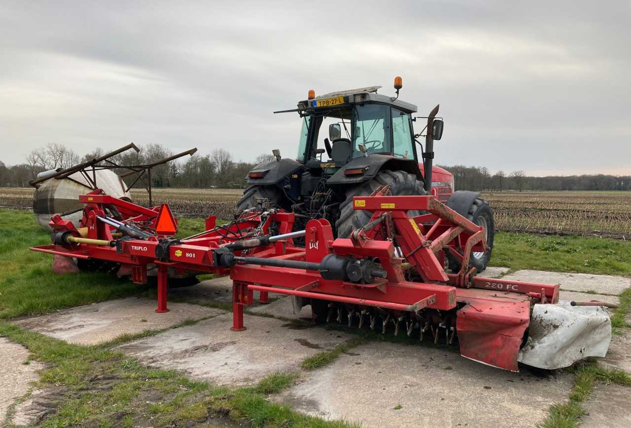 Lely Triplo 801 vlindermaaier, triplomaaier weidemachines - Косилка: фото 1 Lely Triplo 801 vlindermaaier, triplomaaier weidemachines - Косилка: фото 1