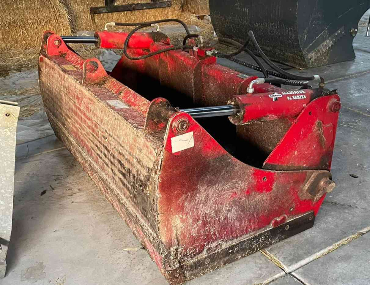 Redrock Kuilhapper 1.60 breed, dichte bodem, Volvo L30 aansluiting voermachines - Техника для силоса: фото 1 Redrock Kuilhapper 1.60 breed, dichte bodem, Volvo L30 aansluiting voermachines - Техника для силоса: фото 1