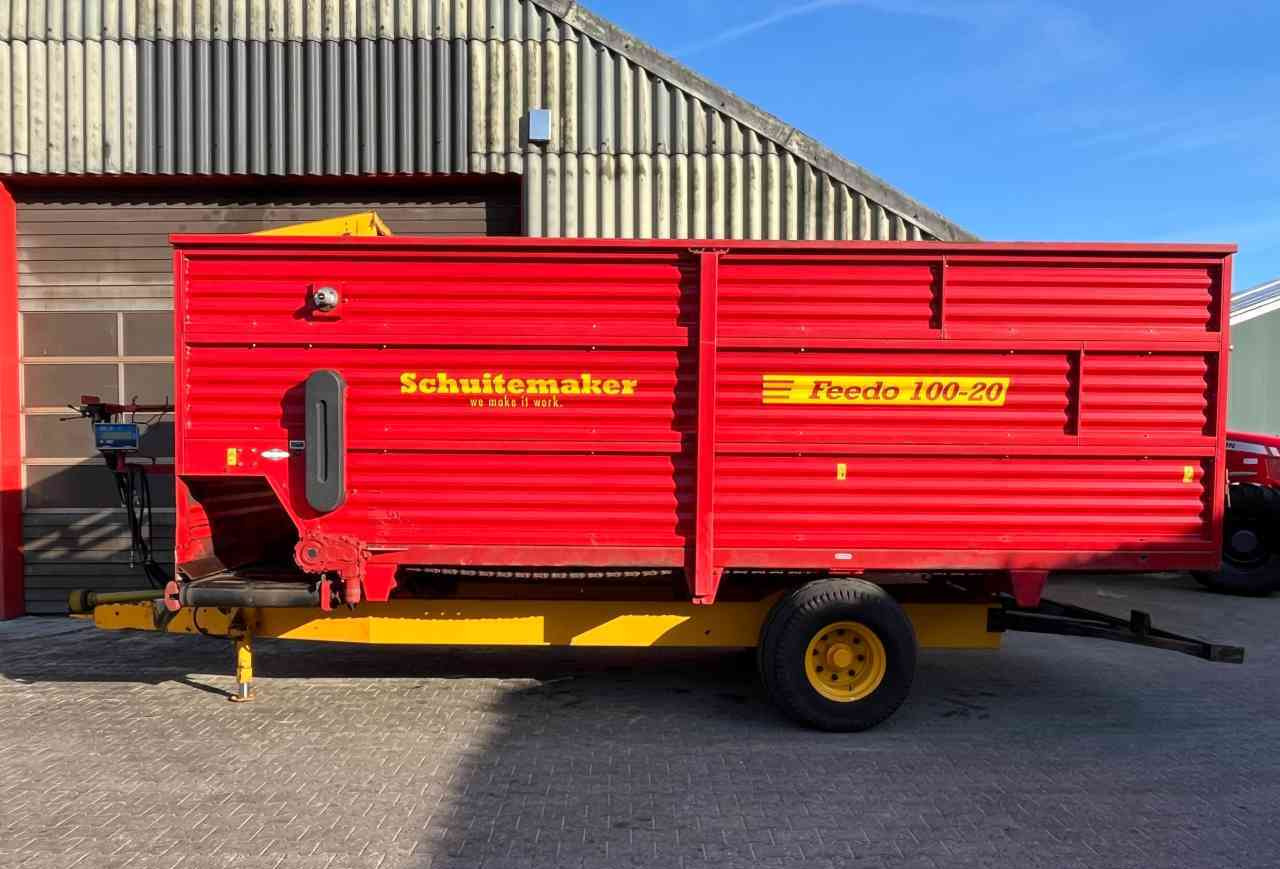 Schuitemaker Feedo 100-20 voerdoseerwagen voerwagen, voermachines - Кормораздатчик: фото 1 Schuitemaker Feedo 100-20 voerdoseerwagen voerwagen, voermachines - Кормораздатчик: фото 1