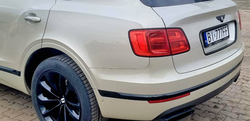 Легковой автомобиль Bentley BENTAYGA 6.0 W12: фото 12