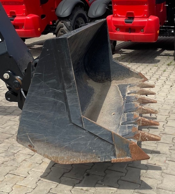 Manitou CBC 650 L 1850 - Ковш для Строительной техники: фото 3 Manitou CBC 650 L 1850 - Ковш для Строительной техники: фото 3