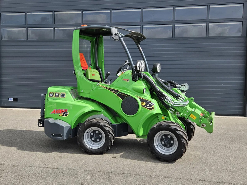 Avant E6 Mini-shovel - Гусеничный мини-погрузчик: фото 2 Avant E6 Mini-shovel - Гусеничный мини-погрузчик: фото 2