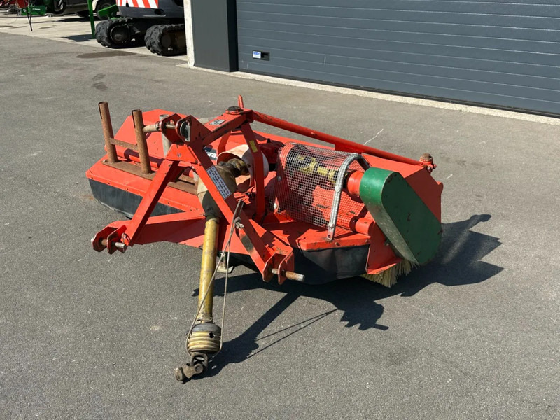 Holeras A220 V veegmachine - Промышленная подметальная машина: фото 4 Holeras A220 V veegmachine - Промышленная подметальная машина: фото 4