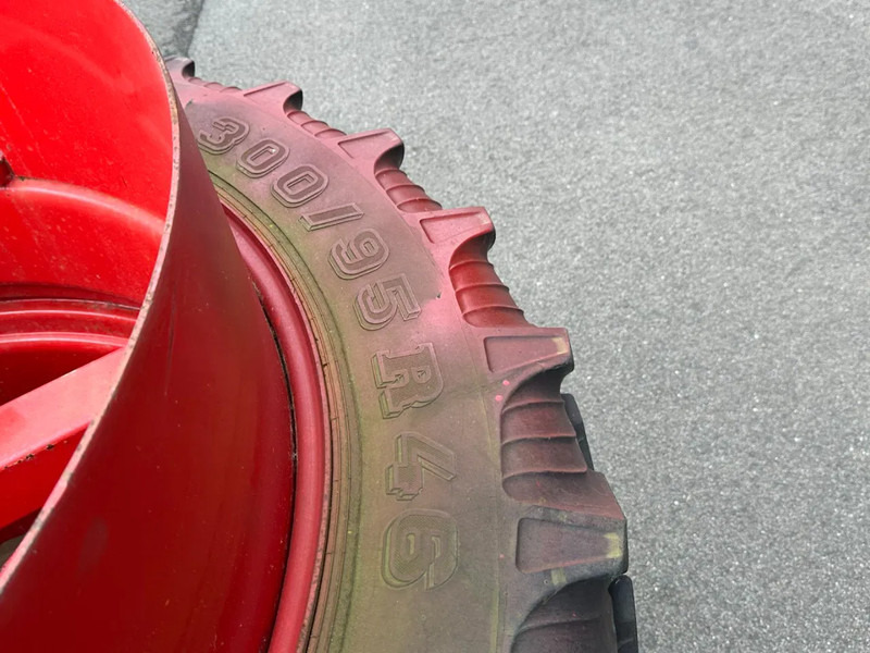 Taurus dubbellucht wielen - Шины и диски для Сельскохозяйственной техники: фото 4 Taurus dubbellucht wielen - Шины и диски для Сельскохозяйственной техники: фото 4