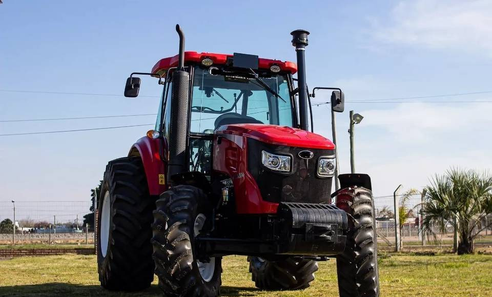 NEW MAXUS X130X HP 4x4 Tractor Euro 5 Warranty up to 10 YEARS | НОВИЙ MAXUS X130X К.с. 4x4 Трактор Євро 5 Гарантія до 10 РОКІВ - Трактор: фото 4 NEW MAXUS X130X HP 4x4 Tractor Euro 5 Warranty up to 10 YEARS | НОВИЙ MAXUS X130X К.с. 4x4 Трактор Євро 5 Гарантія до 10 РОКІВ - Трактор: фото 4