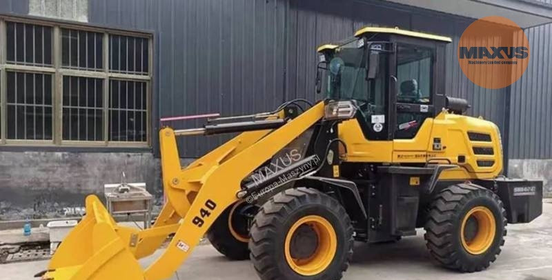 Maxus Навантажувач Bobcat 4x4 - Колёсный погрузчик: фото 1 Maxus Навантажувач Bobcat 4x4 - Колёсный погрузчик: фото 1