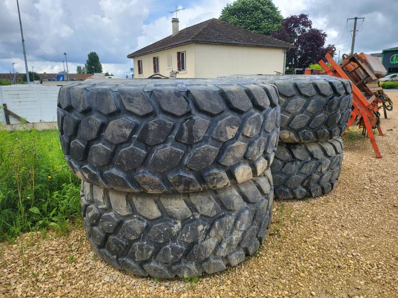 Bridgestone - Шина для Строительной техники: фото 1 Bridgestone - Шина для Строительной техники: фото 1