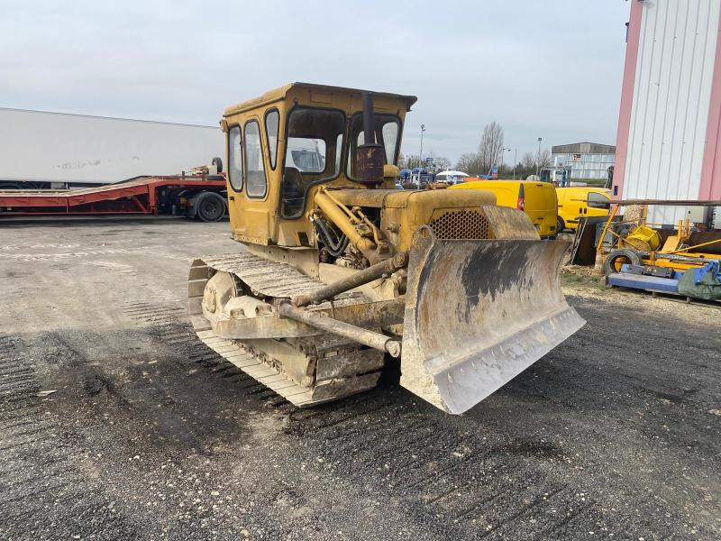 Caterpillar D4D - Бульдозер: фото 1 Caterpillar D4D - Бульдозер: фото 1
