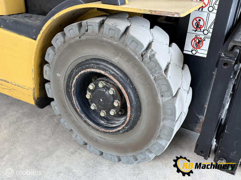 Caterpillar EP25K PAC - Вилочный погрузчик: фото 5 Caterpillar EP25K PAC - Вилочный погрузчик: фото 5