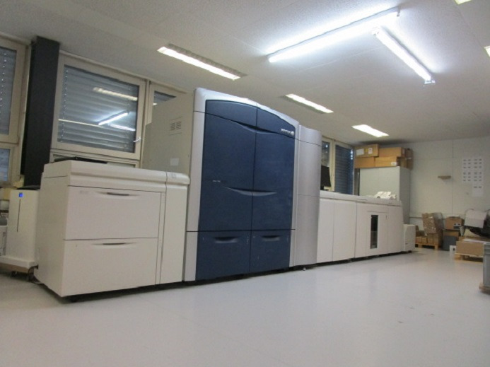 XEROX COLORPRESS 1000 / Colour 1000 mit Freeflow Printserver und Clear Toner - Цифровая печатная машина: фото 2 XEROX COLORPRESS 1000 / Colour 1000 mit Freeflow Printserver und Clear Toner - Цифровая печатная машина: фото 2