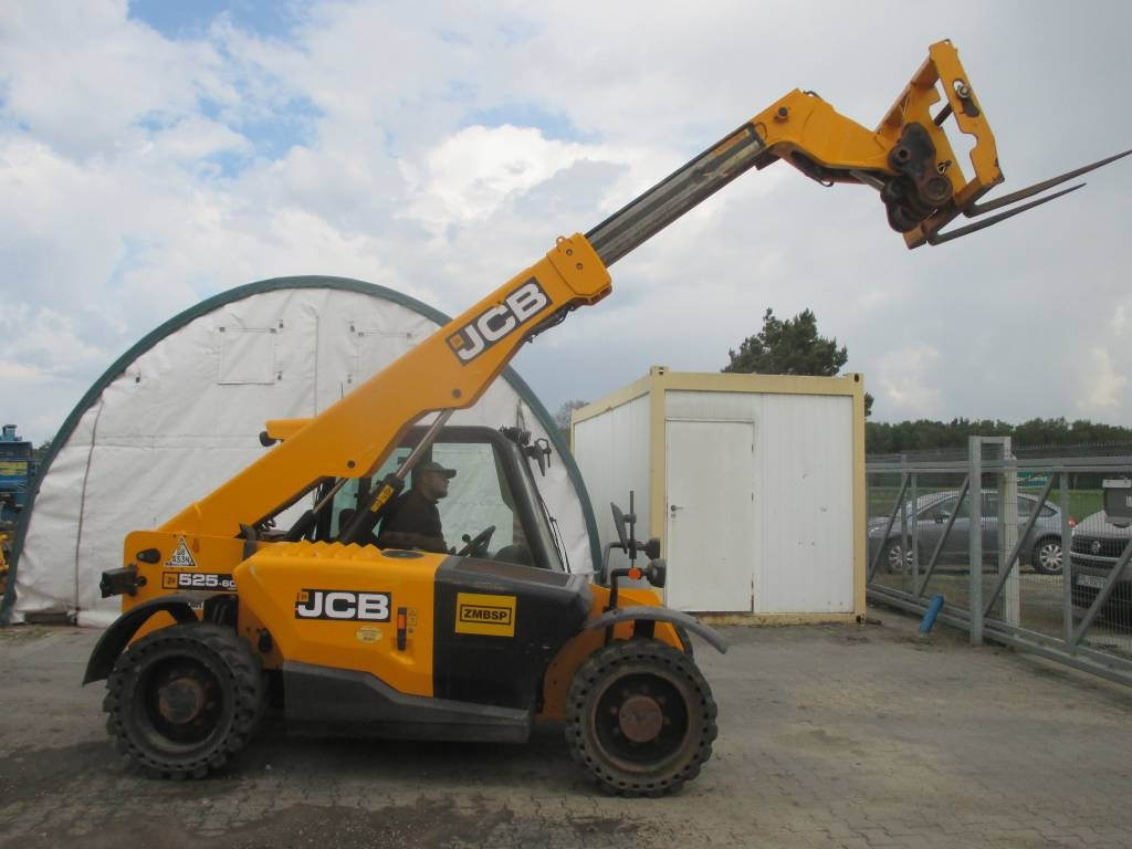 JCB 525-60 - Телескопический погрузчик: фото 1 JCB 525-60 - Телескопический погрузчик: фото 1