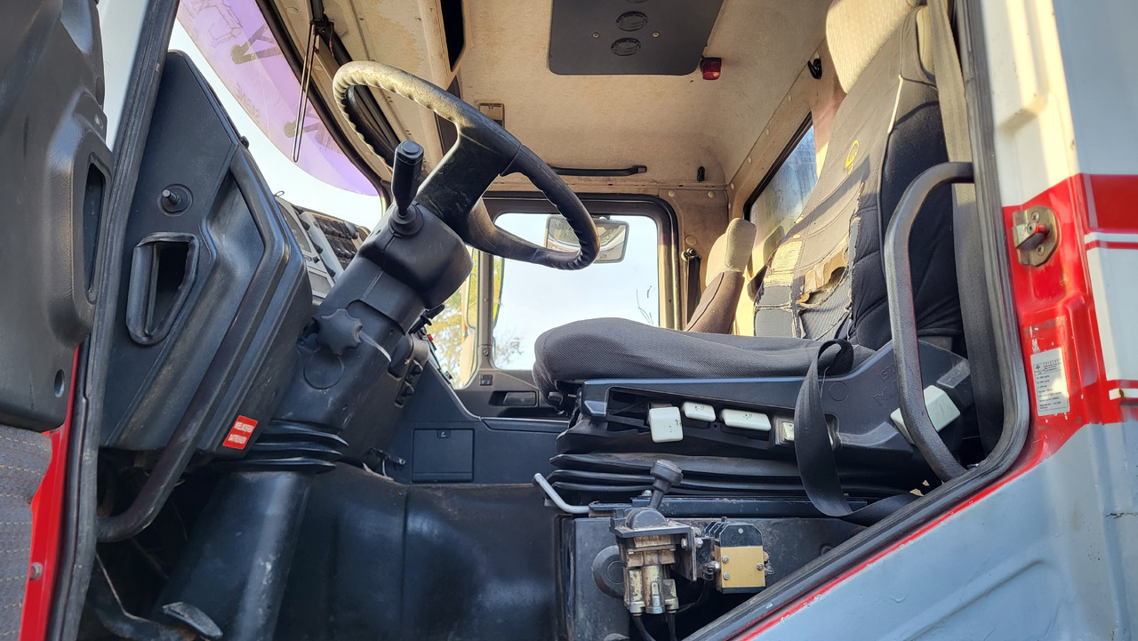 Самосвал для транспортировки сыпучих материалов MAN 33.414 6X6 HIAB 102 33.414: фото 42