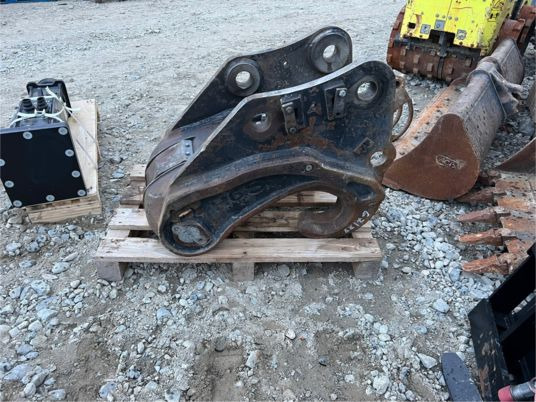 Attache rapide hydraulique Morin M6 - Сцепное устройство: фото 3 Attache rapide hydraulique Morin M6 - Сцепное устройство: фото 3