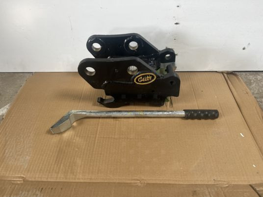 Attache rapide pour minipelle de 0.8T à 2T - Сцепное устройство: фото 2 Attache rapide pour minipelle de 0.8T à 2T - Сцепное устройство: фото 2
