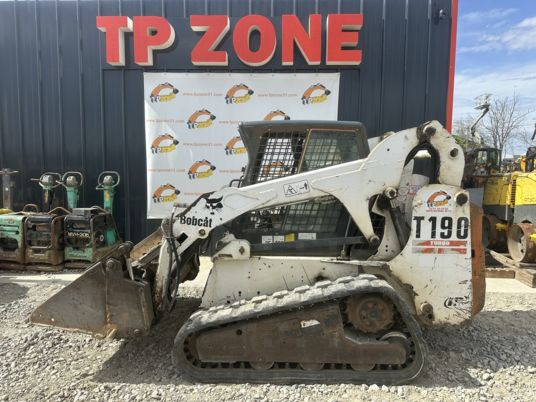 Bobcat T190 à 18500 € HT - Мини-погрузчик с бортовым поворотом: фото 2 Bobcat T190 à 18500 € HT - Мини-погрузчик с бортовым поворотом: фото 2