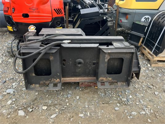 Broyeur forestier MBI pour chargeur - 3900€ NET - Лесной мульчер: фото 3 Broyeur forestier MBI pour chargeur - 3900€ NET - Лесной мульчер: фото 3