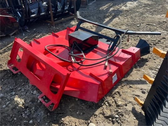 Broyeur forestier pour minichargeur - Лесной мульчер: фото 2 Broyeur forestier pour minichargeur - Лесной мульчер: фото 2