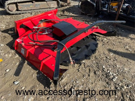 Broyeur forestier pour minichargeur - Лесной мульчер: фото 1 Broyeur forestier pour minichargeur - Лесной мульчер: фото 1