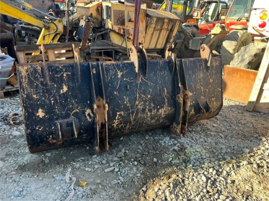 Godet chargeur pour Tracto - Ковш: фото 5 Godet chargeur pour Tracto - Ковш: фото 5