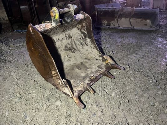 Godet de terrassement jcb - axe 45 mm - Ковш для экскаватора: фото 3 Godet de terrassement jcb - axe 45 mm - Ковш для экскаватора: фото 3