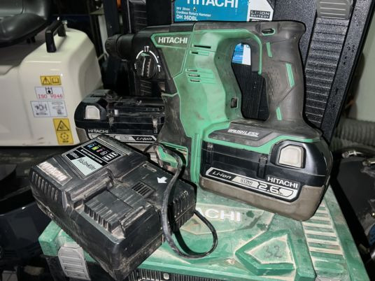 Marteau perforateur burineur hitachi - Строительное оборудование: фото 4 Marteau perforateur burineur hitachi - Строительное оборудование: фото 4