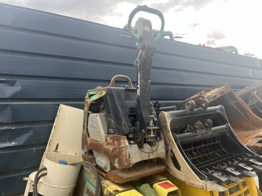 Mikasa Mvh 308 dsz - Виброплита: фото 2 Mikasa Mvh 308 dsz - Виброплита: фото 2