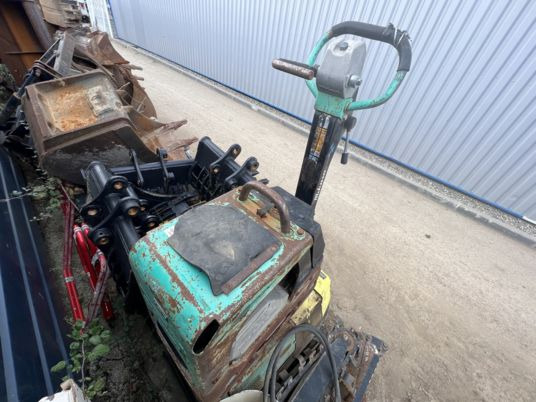 Mikasa Mvh 308 dsz - Виброплита: фото 4 Mikasa Mvh 308 dsz - Виброплита: фото 4