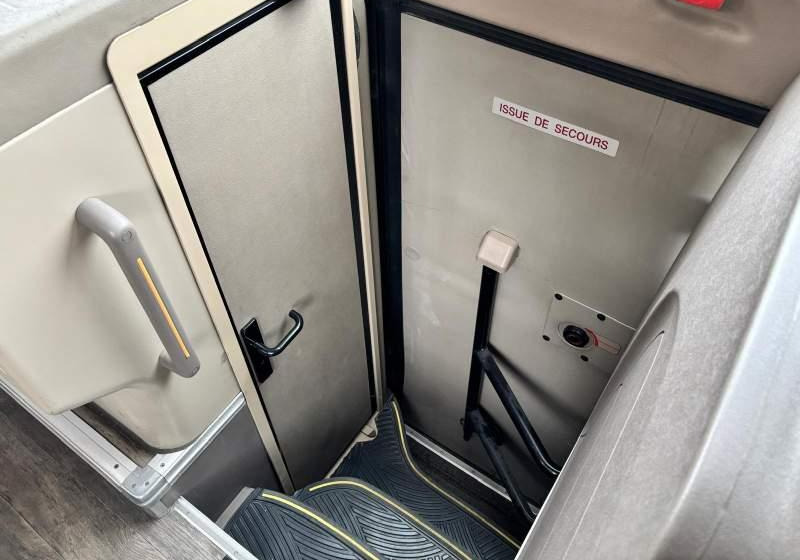 Туристический автобус Irisbus Irisbus MAGELEYS HD EURO 5: фото 14 Туристический автобус Irisbus Irisbus MAGELEYS HD EURO 5: фото 14