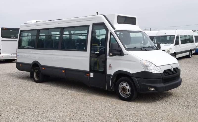 Пригородный автобус Iveco Daily 23 *NOWY SILNIK* 2 SZTUKI*, klima, winda: фото 1