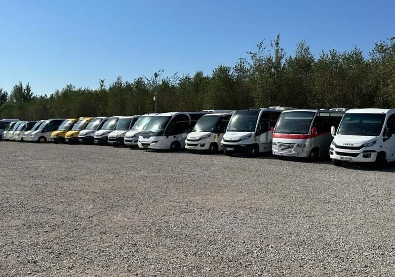 Mercedes-Benz Duży wybór Mercedes, Iveco 30-35 miejsc - Туристический автобус: фото 1 Mercedes-Benz Duży wybór Mercedes, Iveco 30-35 miejsc - Туристический автобус: фото 1