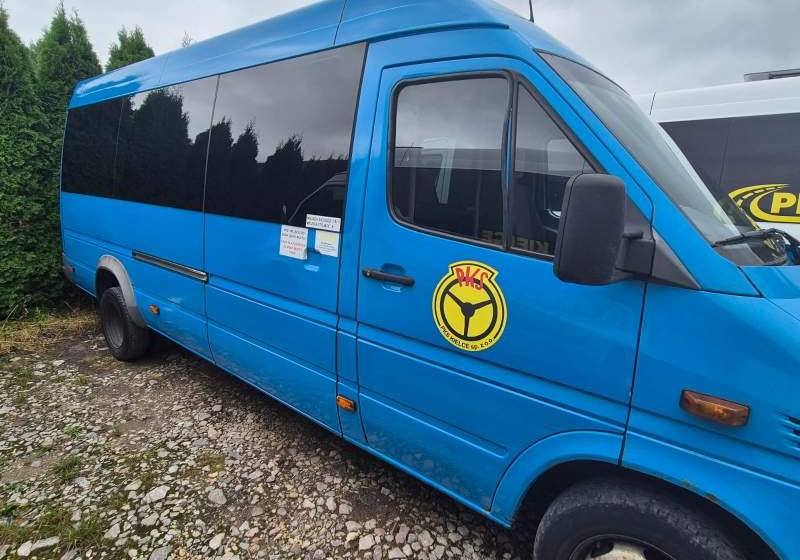 Mercedes-Benz Sprinter 413 CDI 20+6 - Микроавтобус, Пассажирский фургон: фото 3 Mercedes-Benz Sprinter 413 CDI 20+6 - Микроавтобус, Пассажирский фургон: фото 3