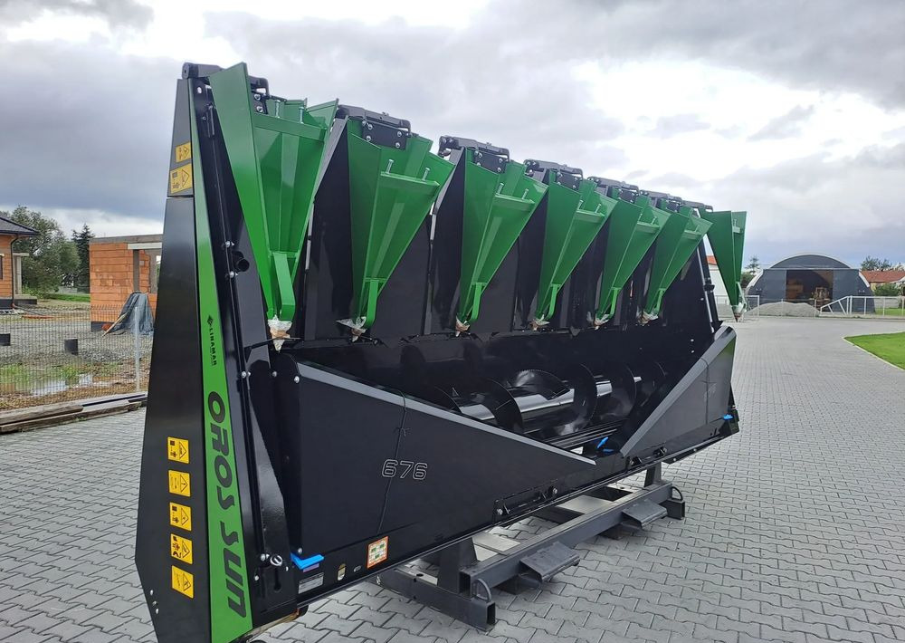 Oros Oros SUN 676 6 rzędowy, Nowe Przystawki do zbioru Słonecznika - Жатка для подсолнечника: фото 5 Oros Oros SUN 676 6 rzędowy, Nowe Przystawki do zbioru Słonecznika - Жатка для подсолнечника: фото 5