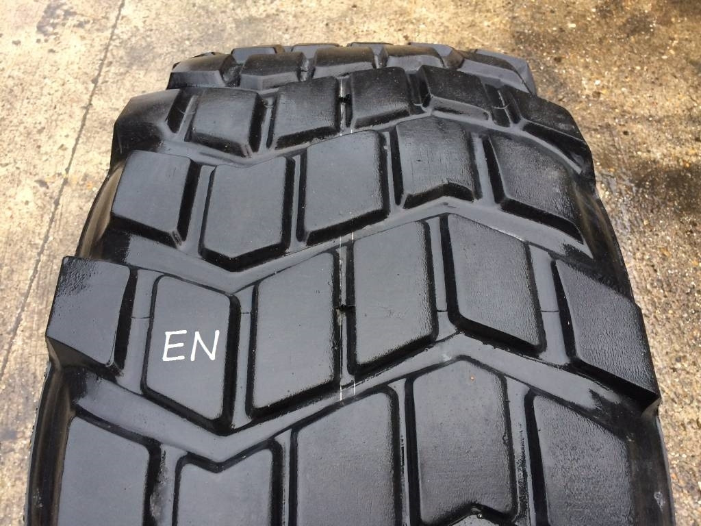 Michelin 525/65R20.5 XS - USED EN 80% - Шина для Сельскохозяйственной техники: фото 2 Michelin 525/65R20.5 XS - USED EN 80% - Шина для Сельскохозяйственной техники: фото 2
