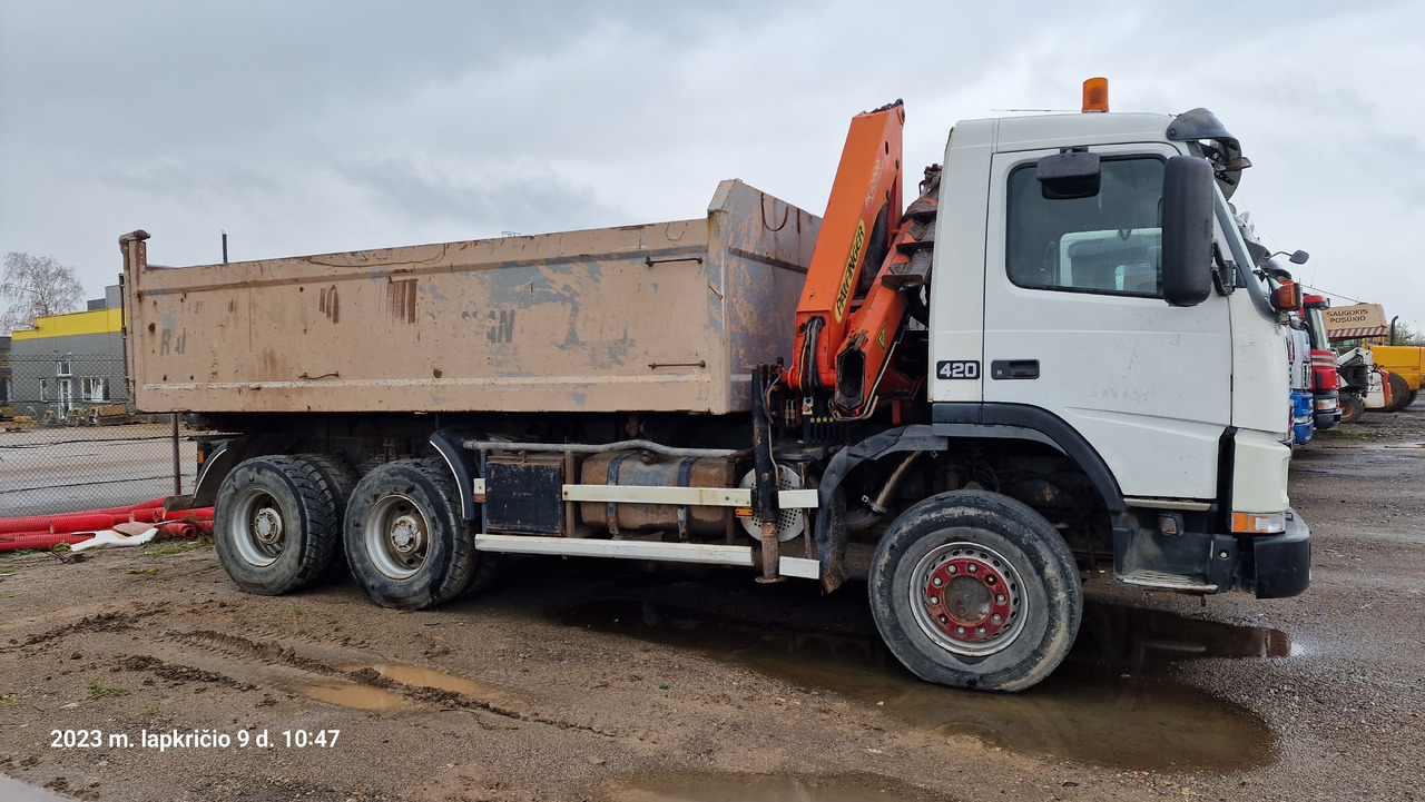VOLVO FM 12 6x6 - Самосвал: фото 2 VOLVO FM 12 6x6 - Самосвал: фото 2
