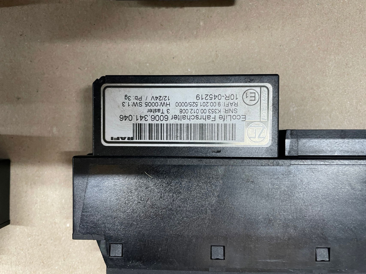 ZF ZF Ecolife Fahrschalter Gangwahlschalter 6006.341.033 6006.341.027 Schalter - Электрическая система для Автобусов: фото 3 ZF ZF Ecolife Fahrschalter Gangwahlschalter 6006.341.033 6006.341.027 Schalter - Электрическая система для Автобусов: фото 3