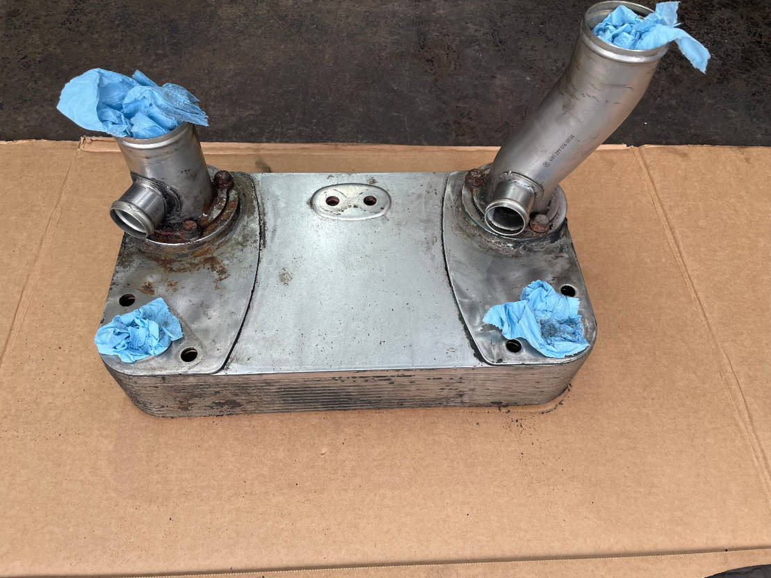 ZF ZF Ölkühler Wärmetauscher Getriebeölkühler Ecolife 6AP 1400 1700 - Масляный радиатор для Автобусов: фото 1 ZF ZF Ölkühler Wärmetauscher Getriebeölkühler Ecolife 6AP 1400 1700 - Масляный радиатор для Автобусов: фото 1