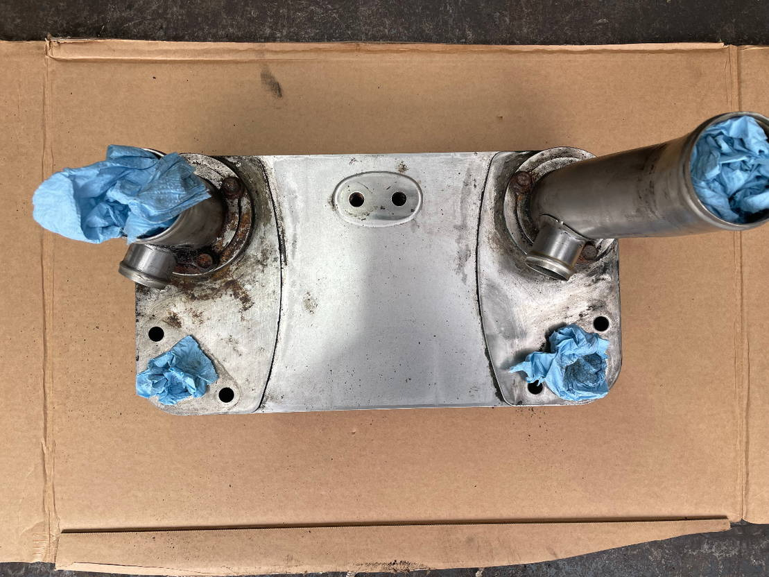 ZF ZF Ölkühler Wärmetauscher Getriebeölkühler Ecolife 6AP 1400 1700 - Масляный радиатор для Автобусов: фото 2 ZF ZF Ölkühler Wärmetauscher Getriebeölkühler Ecolife 6AP 1400 1700 - Масляный радиатор для Автобусов: фото 2