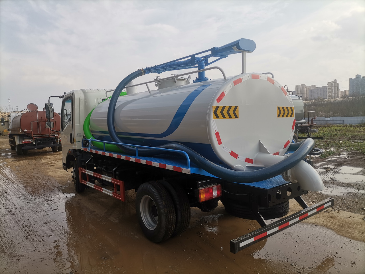 Новый Ассенизатор Sinotruk Howo light truck ( alternative: Dongfeng ): фото 6