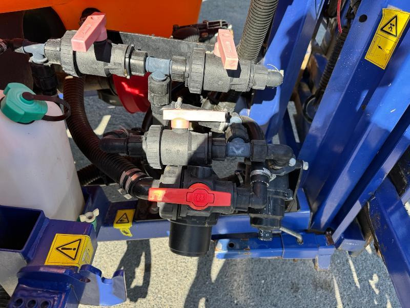 CARUELLE 1000L - Навесной опрыскиватель: фото 2 CARUELLE 1000L - Навесной опрыскиватель: фото 2