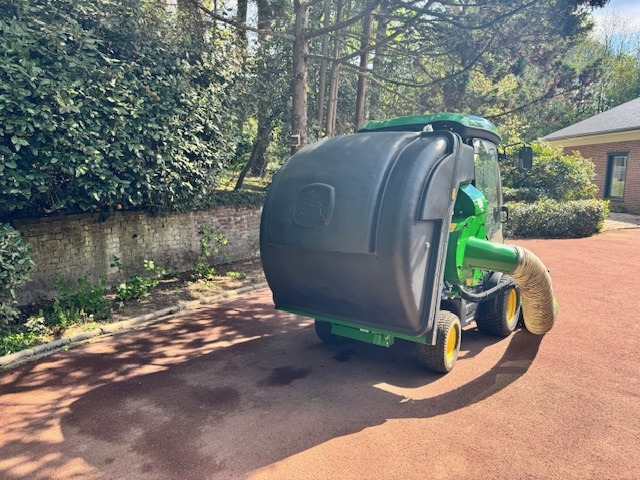 JOHN DEERE 1585 - Газонокосилка: фото 3 JOHN DEERE 1585 - Газонокосилка: фото 3