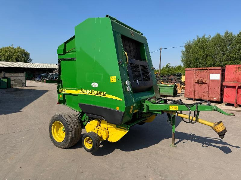 JOHN DEERE 592 - Пресс-подборщик рулонный: фото 5 JOHN DEERE 592 - Пресс-подборщик рулонный: фото 5