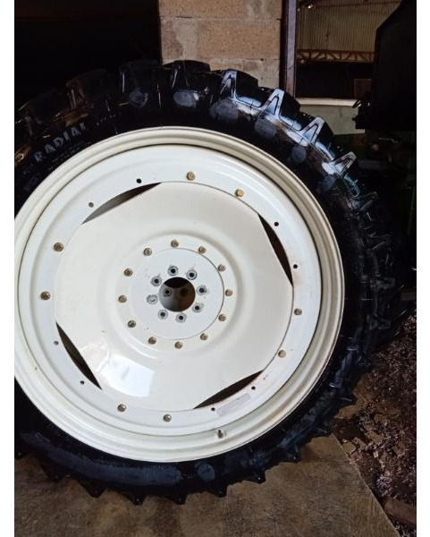 KLEBER 270/95R48 - Шины и диски: фото 1 KLEBER 270/95R48 - Шины и диски: фото 1