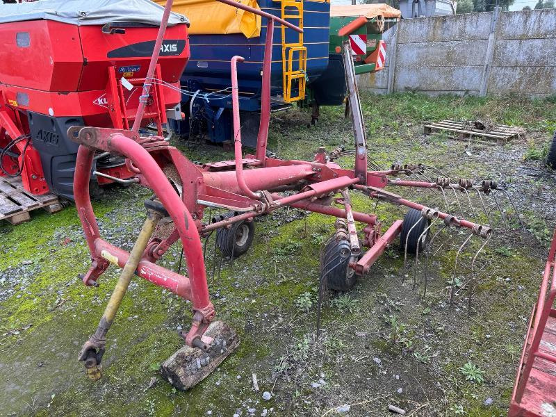 KUHN GA300 - Сеноворошилка: фото 1 KUHN GA300 - Сеноворошилка: фото 1