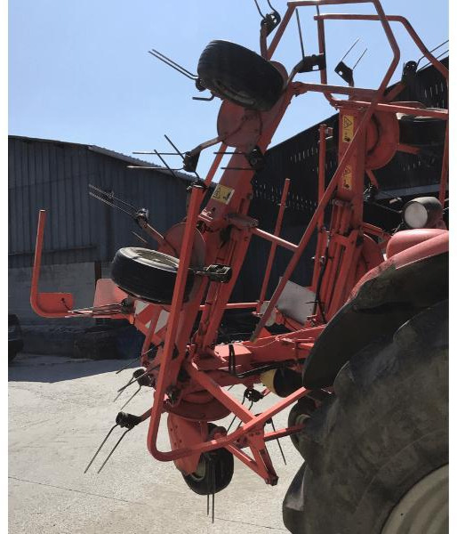 KUHN GF5902 - Сеноворошилка: фото 5 KUHN GF5902 - Сеноворошилка: фото 5